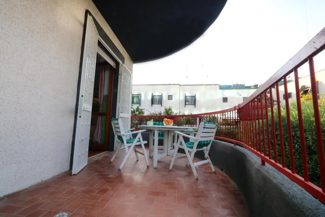 Bari Suite Apartment Barone 12 Free Parking Itália