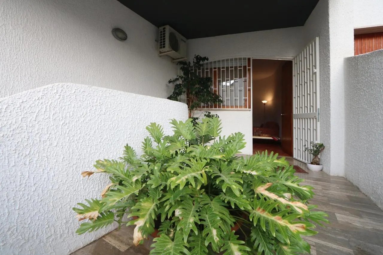 Bari Suite Apartment Barone 12 Free Parking 0*,